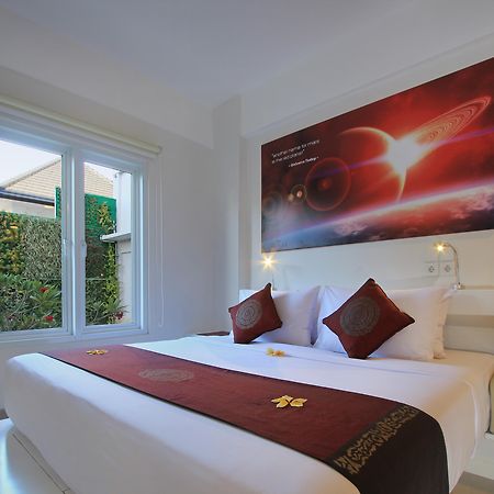Mars City Hotel Denpasar  Exterior photo