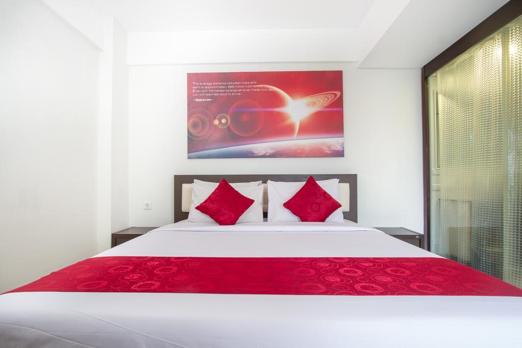 Mars City Hotel Denpasar  Exterior photo