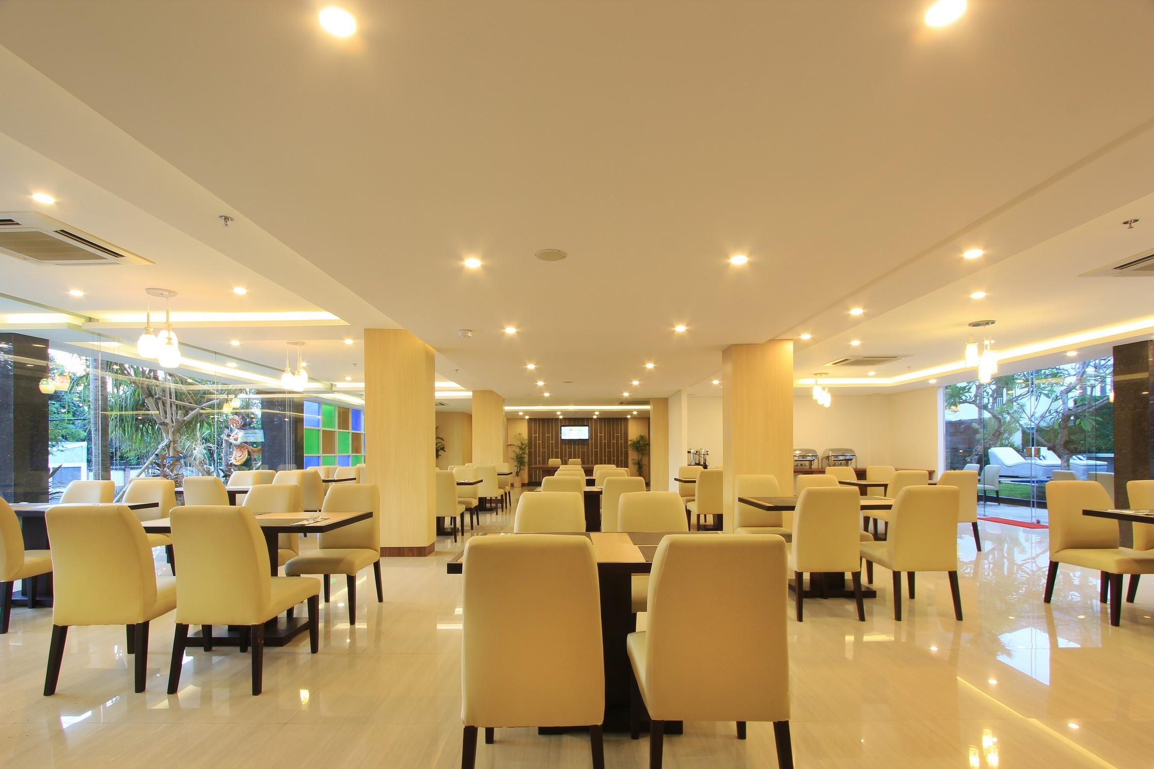 Mars City Hotel Denpasar  Exterior photo