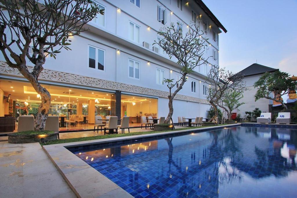 Mars City Hotel Denpasar  Exterior photo
