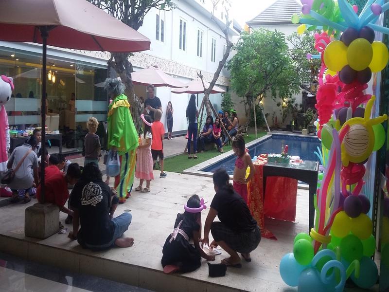 Mars City Hotel Denpasar  Exterior photo