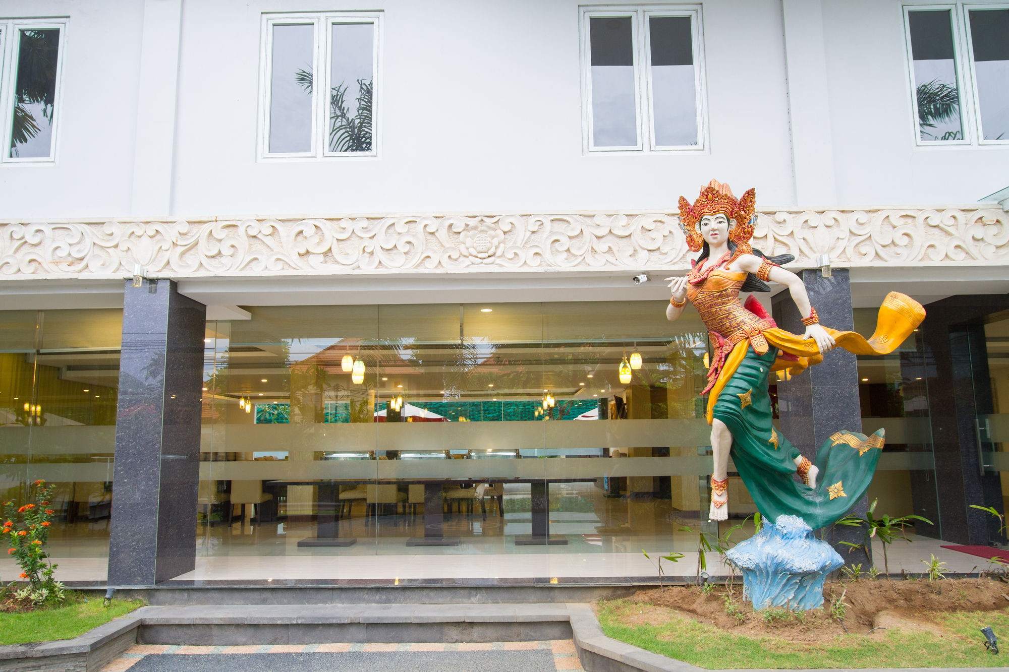 Mars City Hotel Denpasar  Exterior photo