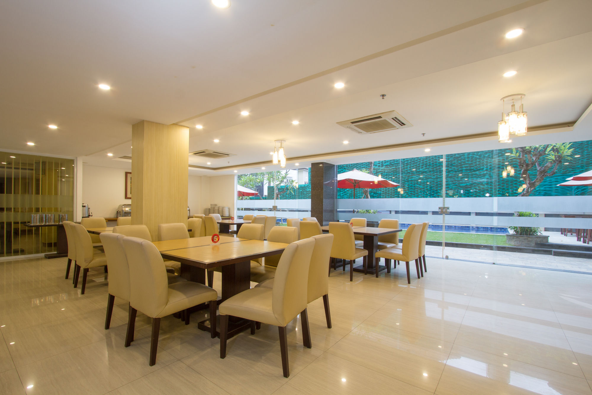 Mars City Hotel Denpasar  Exterior photo